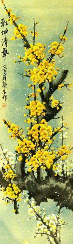 Colorful Golden-Yellow Plum Blossom Wall Scroll close up view